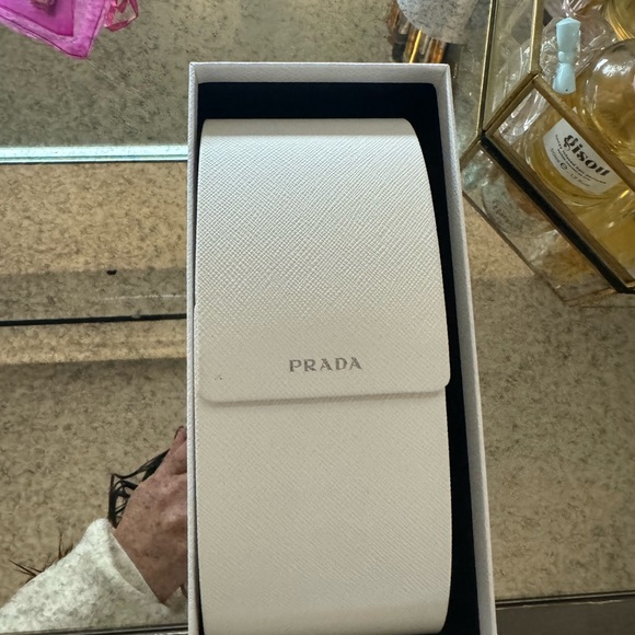 Red Prada PR14YS Rectangle Sunglasses! - Picture 8 of 11